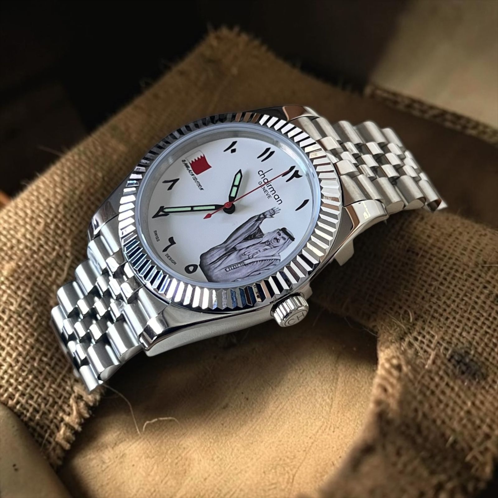 CHAIRMAN GENEVE QATAR FLAG WITH AMEER PHOTO WHITE DIAL SILVER CHAIN GENTS WATCH